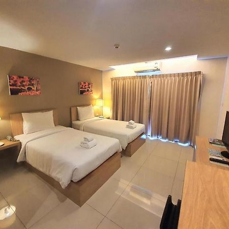 T5 Suites Pattaya Exterior foto