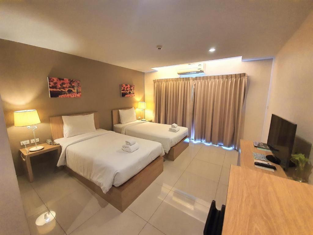 T5 Suites Pattaya Exterior foto