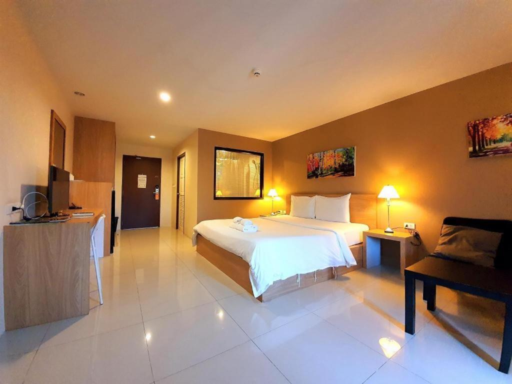 T5 Suites Pattaya Exterior foto