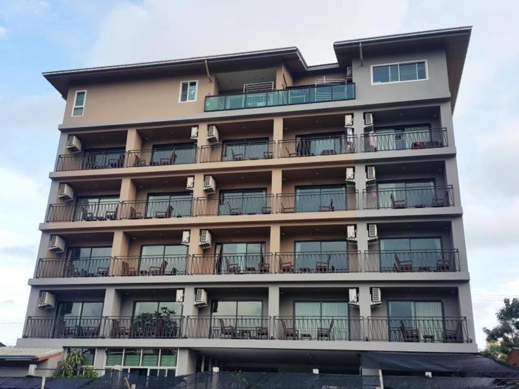 T5 Suites Pattaya Exterior foto